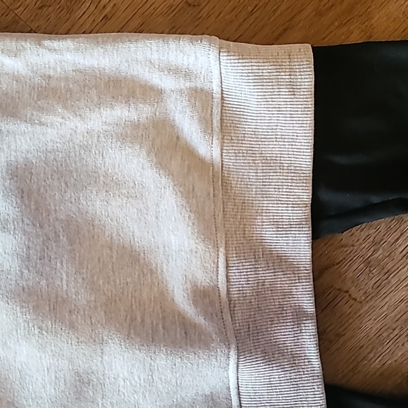 CHAMPION GIRLS SIGNATURE GRAY SWEATSHIRT & MATCHING BLACK LEGGINGS SIZE 5 - Picture 6 of 9